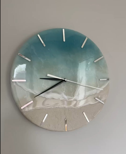 Calm Wave Resin Wall Clock