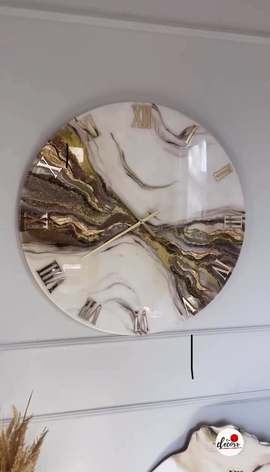 Attractive Epoxy Brown-White Clock